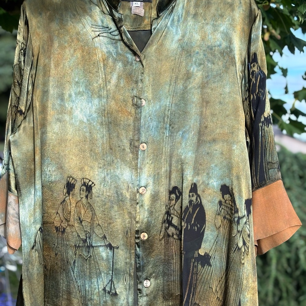 Vintage Citron with Devare Burn-Out 100% Silk Shirt with Artistic Asian Scene